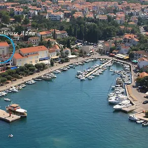 foglaljon itt