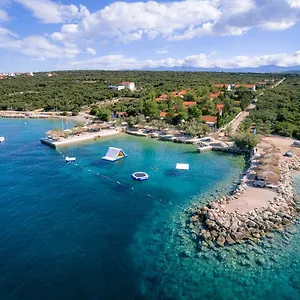 https://holiday-park-mandrice.hotelinzadar.com